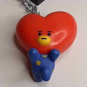 BT21 Tata Backpack Buddies Bag Clip Keychain BTS V plastic/rubber charm heart